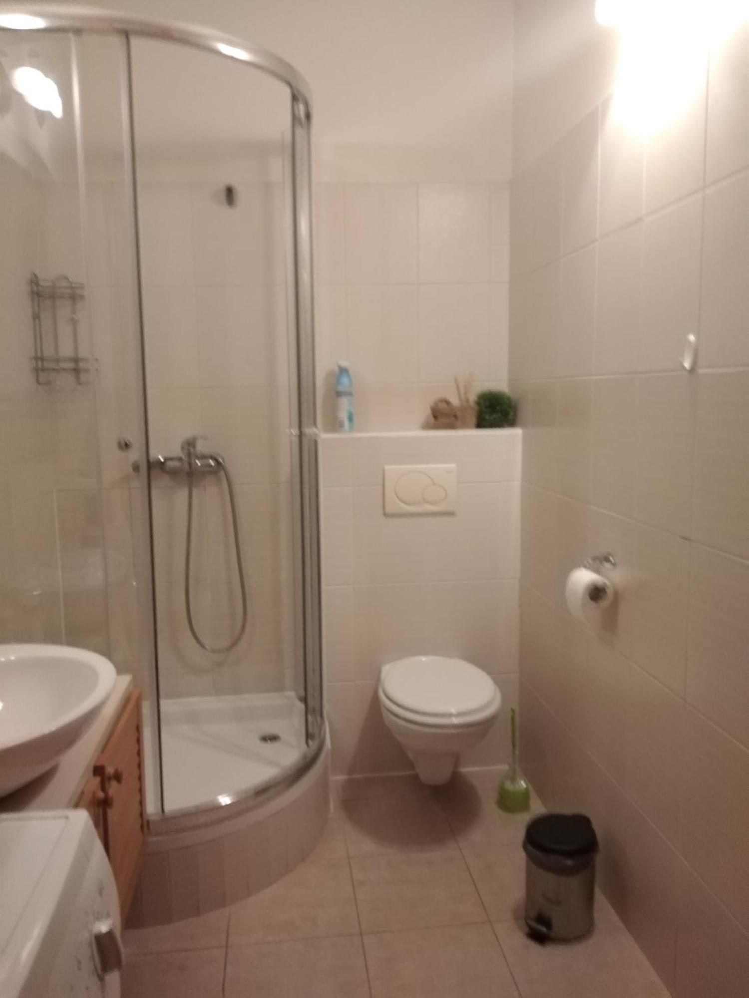 Kirka Apartment *